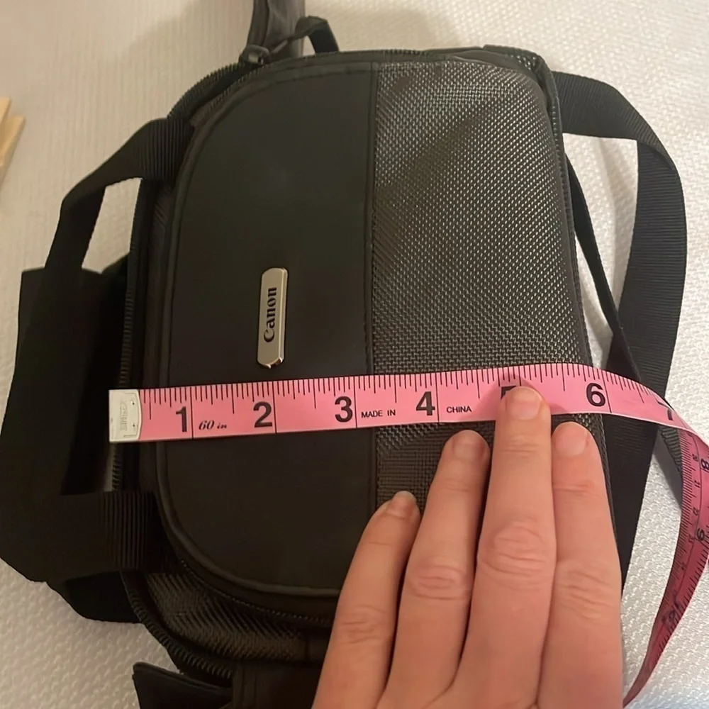 Canon camera bag black carrying case travel padded zipper pockets strap handle